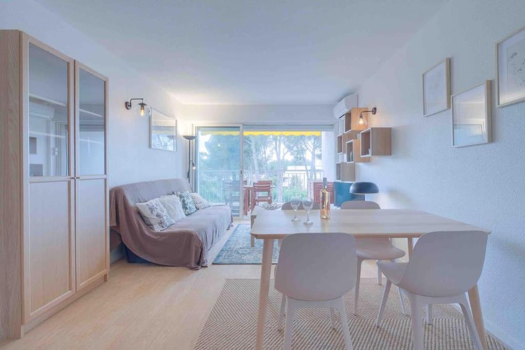 Boreal 4 Pax Bord De Mer Apartment Saint-Raphael  Exterior photo